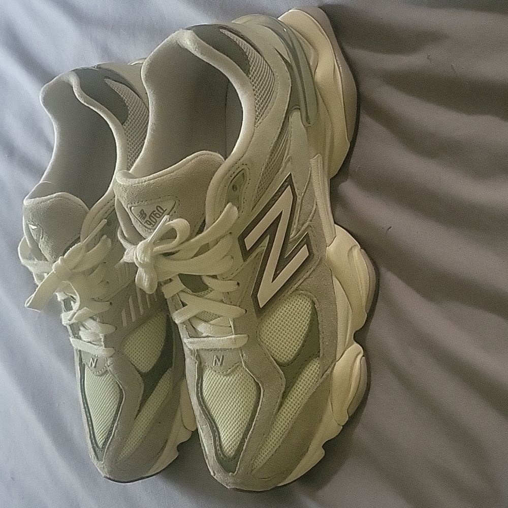 New Balance 9060s